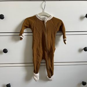 Goumi thermal footie